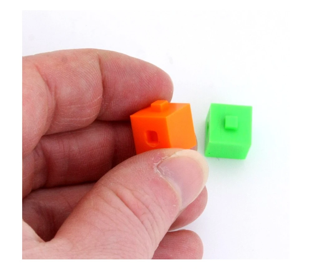 1000 Pions Cubes Multicolores Emboîtables 1 Cm Clipsables – Image 6