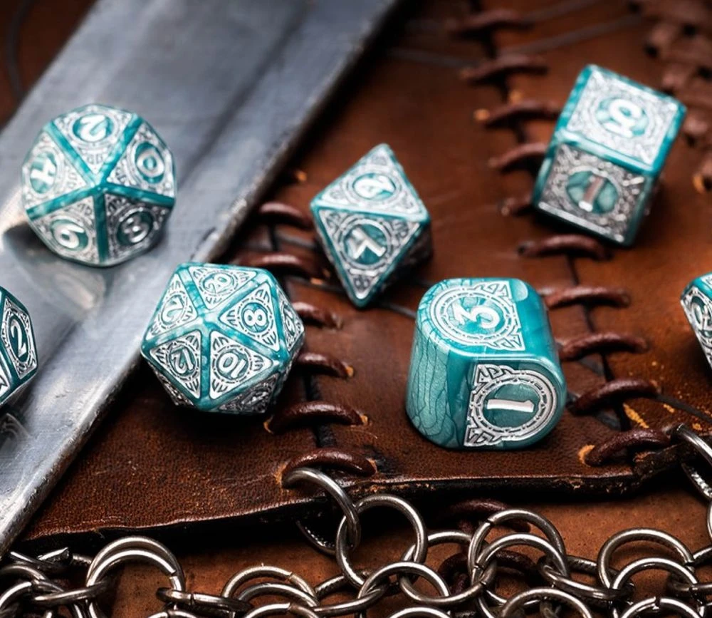 7 Dés Multi-faces Viking Modern : Mjolnir - QWorkshop – Image 4