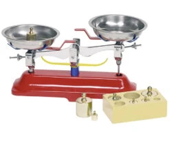 Balance éducative En Métal 2 Plateaux Et 7 Poids