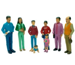Famille Sud Américaine : 8 Personnages Figurines Du Monde Grand Modèle